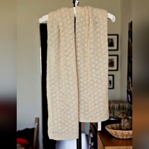 Baigal Cashmere Crochet Scarf